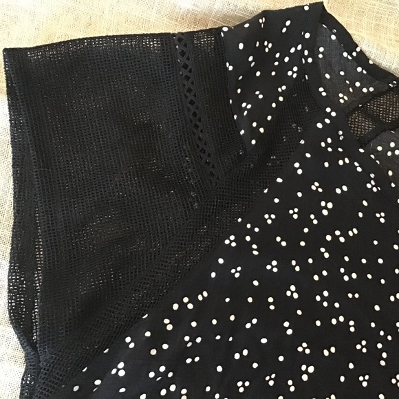 Black with white dots short sleeve top - Picture 5 of 8